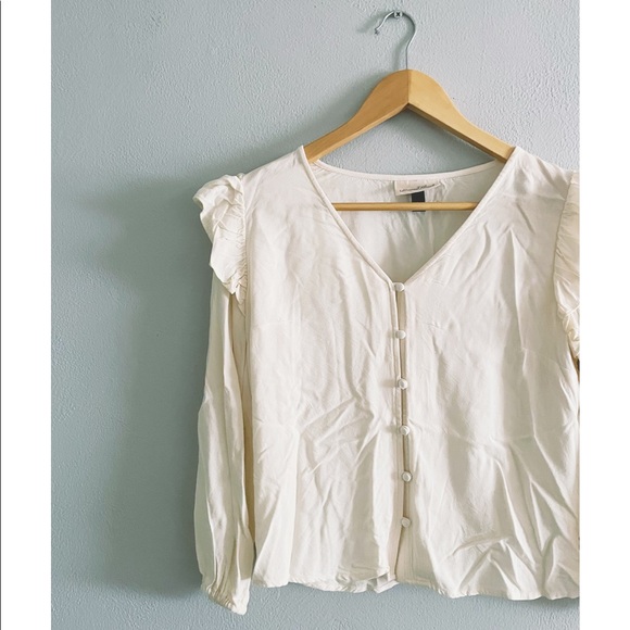 Ivory Shoulder Ruffle Blouse - Picture 6 of 6